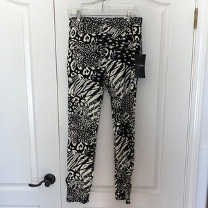 NWT MULTIPLES✨Slimming, Stomach Flattening Animal Print Leggings Size Medium
